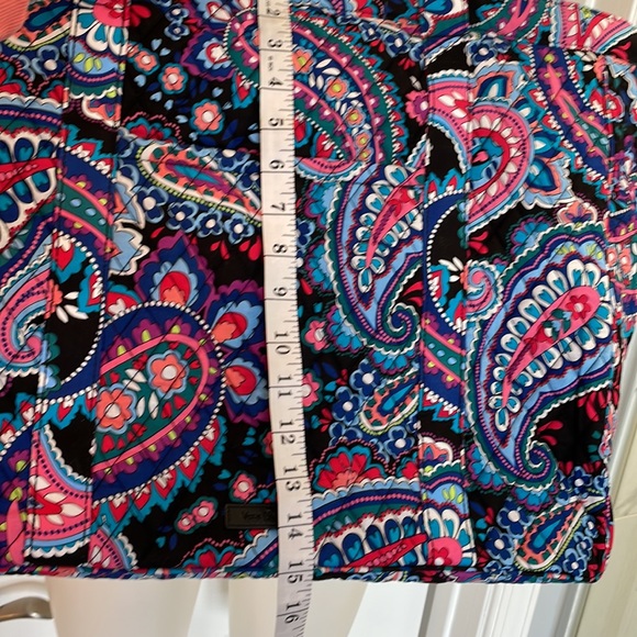VERA BRADLEY EXTRA LARGE GET GOING BEACH TOTE HANDBAG Black Blue paisley Quilted - Picture 15 of 16